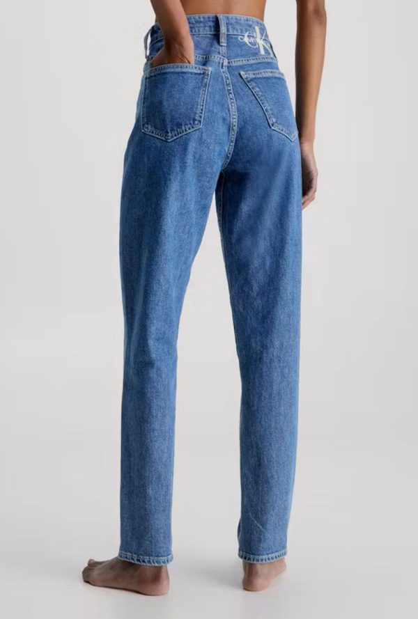 CALVIN KLEIN MOM JEANS on Sale